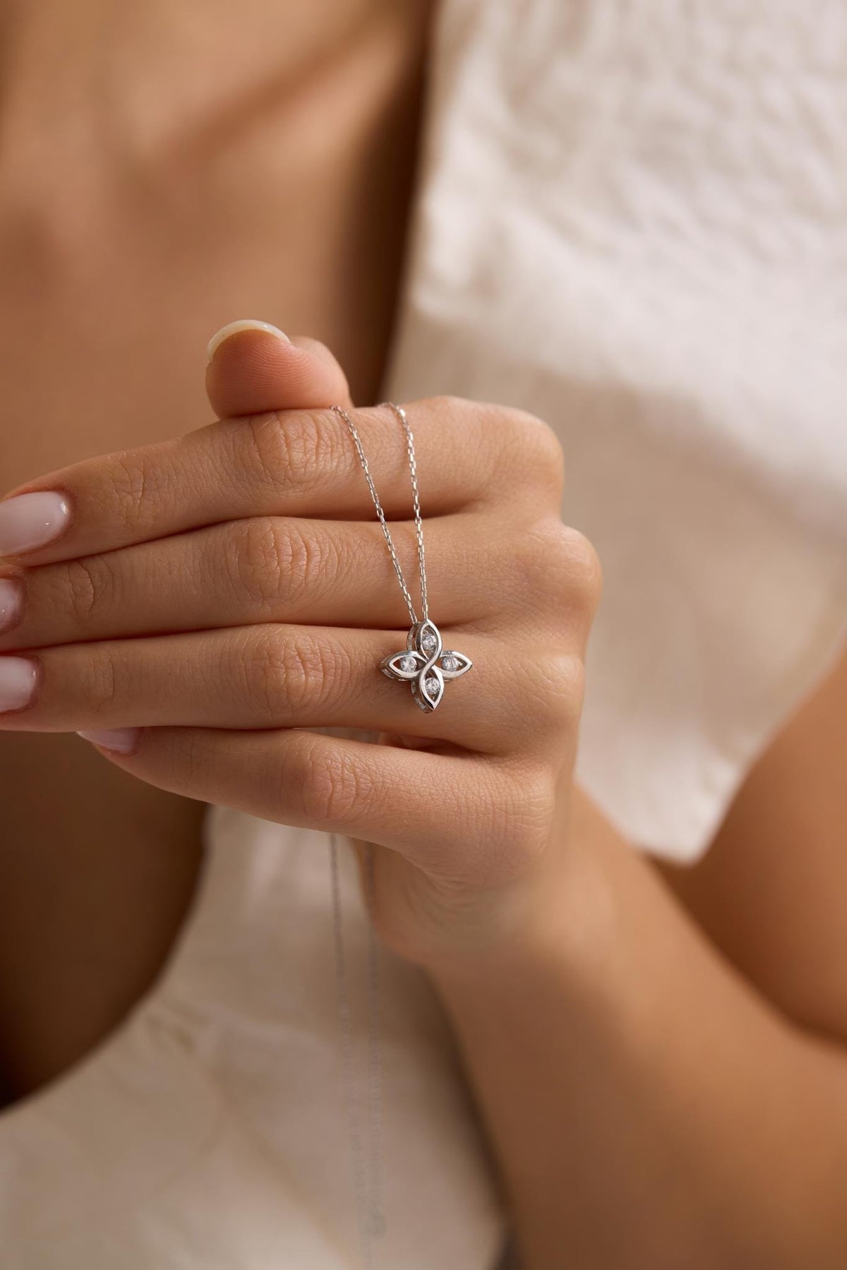 Sterling Silver Flower Necklace | Four Leaf Zircon Pendant Jewelry for Women