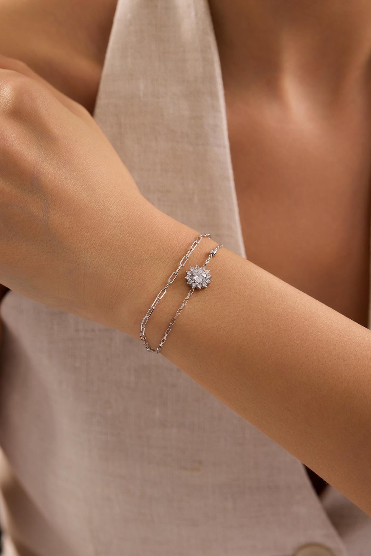 925 Sterling Silver Rhodium Plated Double Chain Diamond Setting Solitaire Bracelet with Zircon (NRZ1000814)