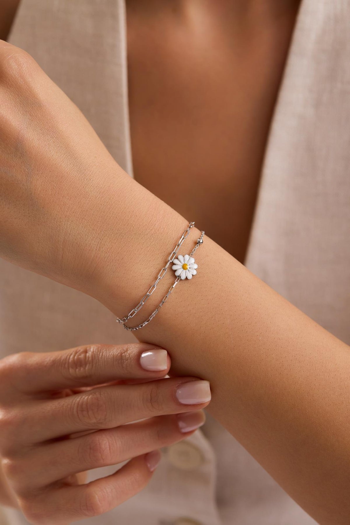 925 Sterling Silver Rhodium Plated Double Chain Daisy Bracelet with Zircon Stone (NRZ1000813)
