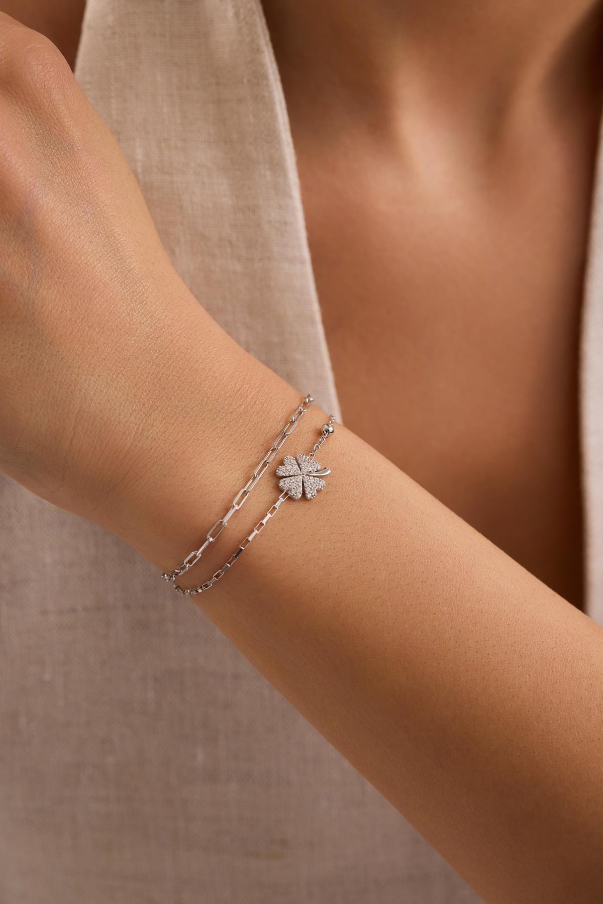 Sterling Silver Double Chain Clover Bracelet | Zircon Lucky Jewelry (NRZ1000802)