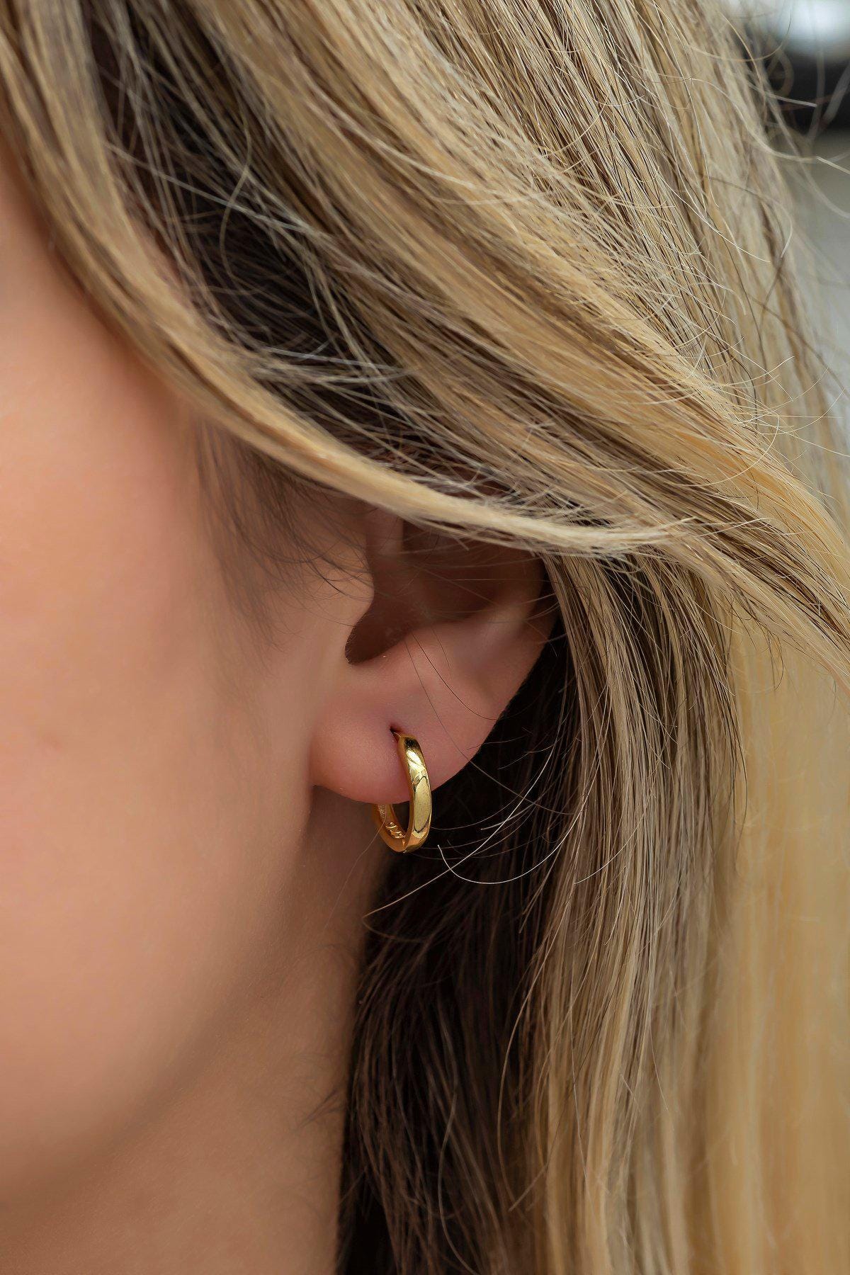 Sterling Silver 10 mm Gold Hoop Earrings | Minimal Everyday Hoops (NRZ998586)