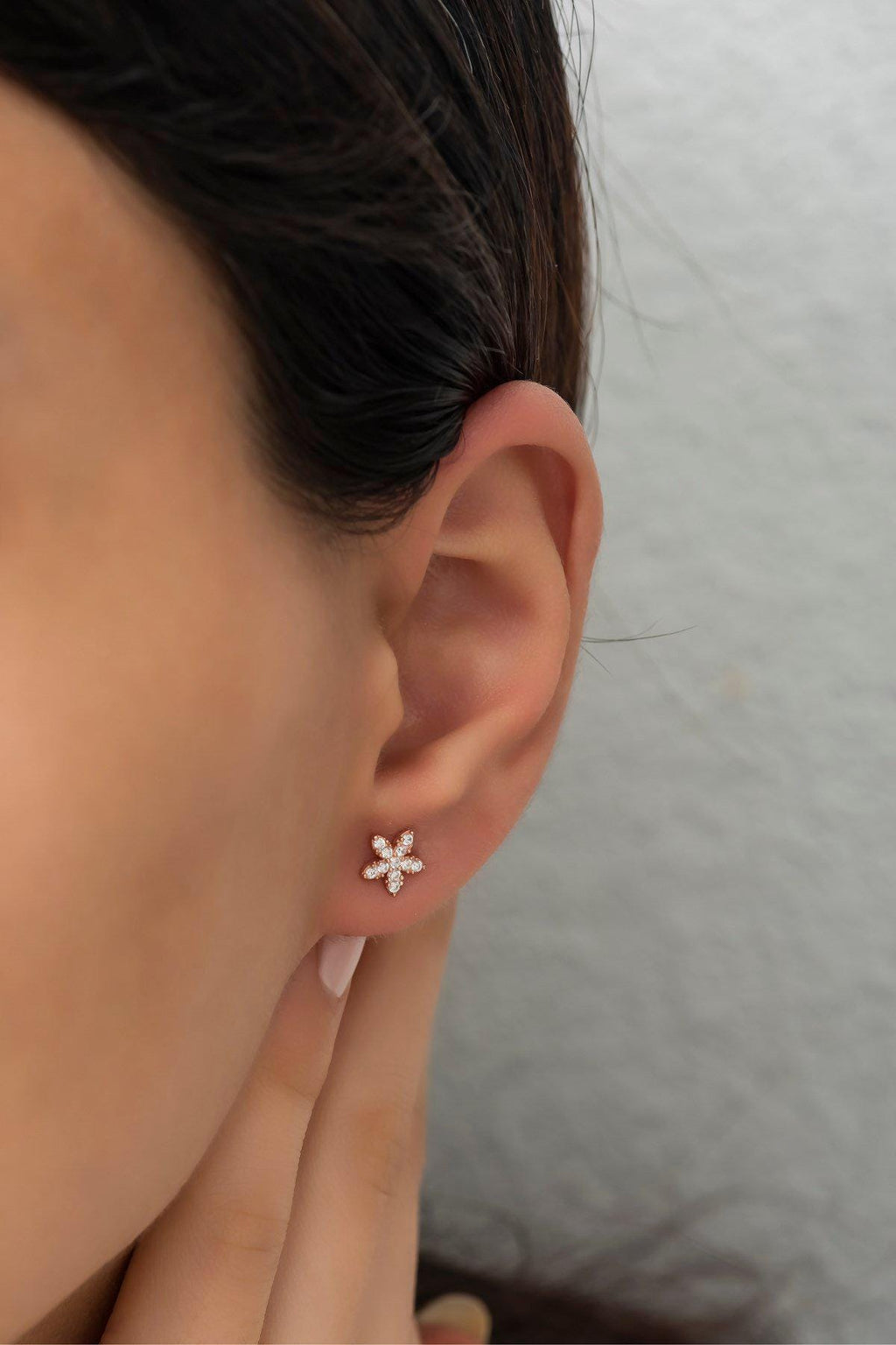 925 Sterling Silver Rose Wildflower Stud Earrings | Rose Gold Plated Zircon Design (NRZ1133)