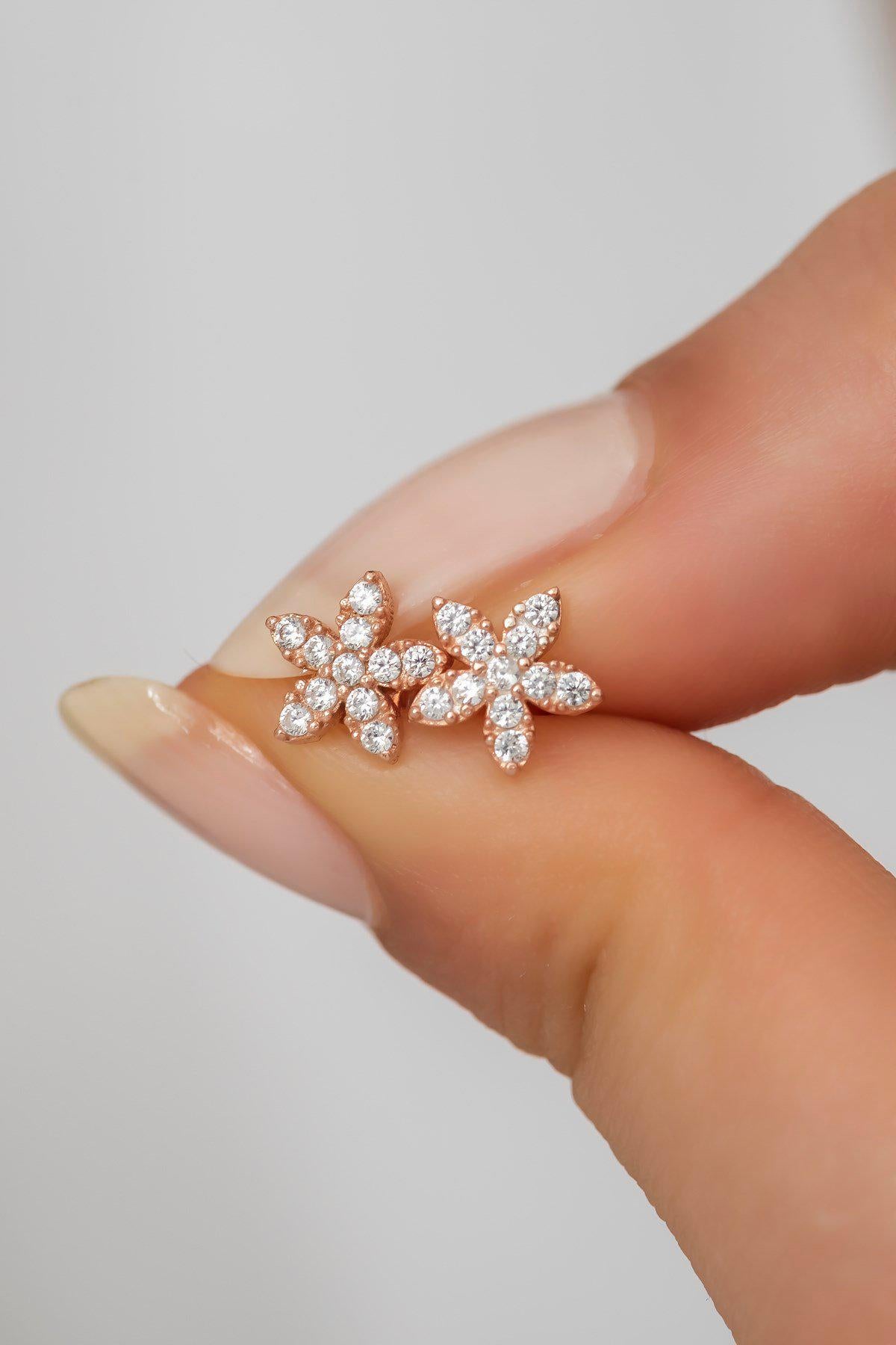 925 Sterling Silver Rose Wildflower Stud Earrings | Rose Gold Plated Zircon Design (NRZ1133)