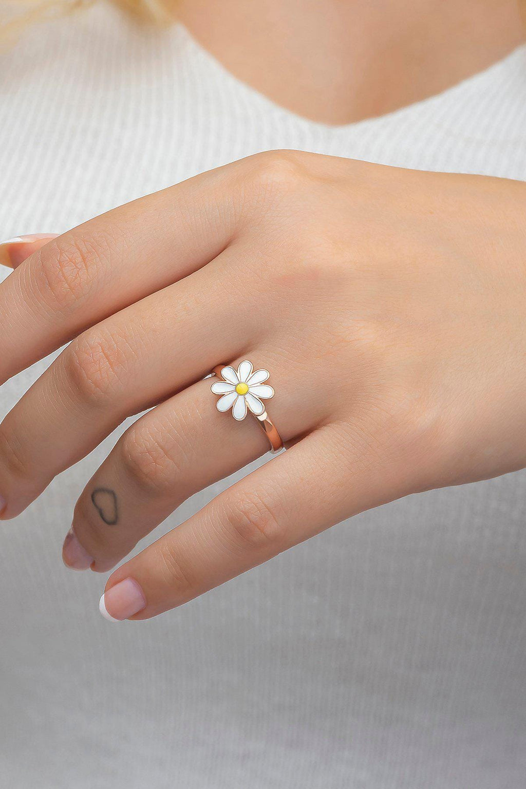 Daisy Ring, Adjustable 925 Sterling Silver Floral Ring for Women (NRZ998511)