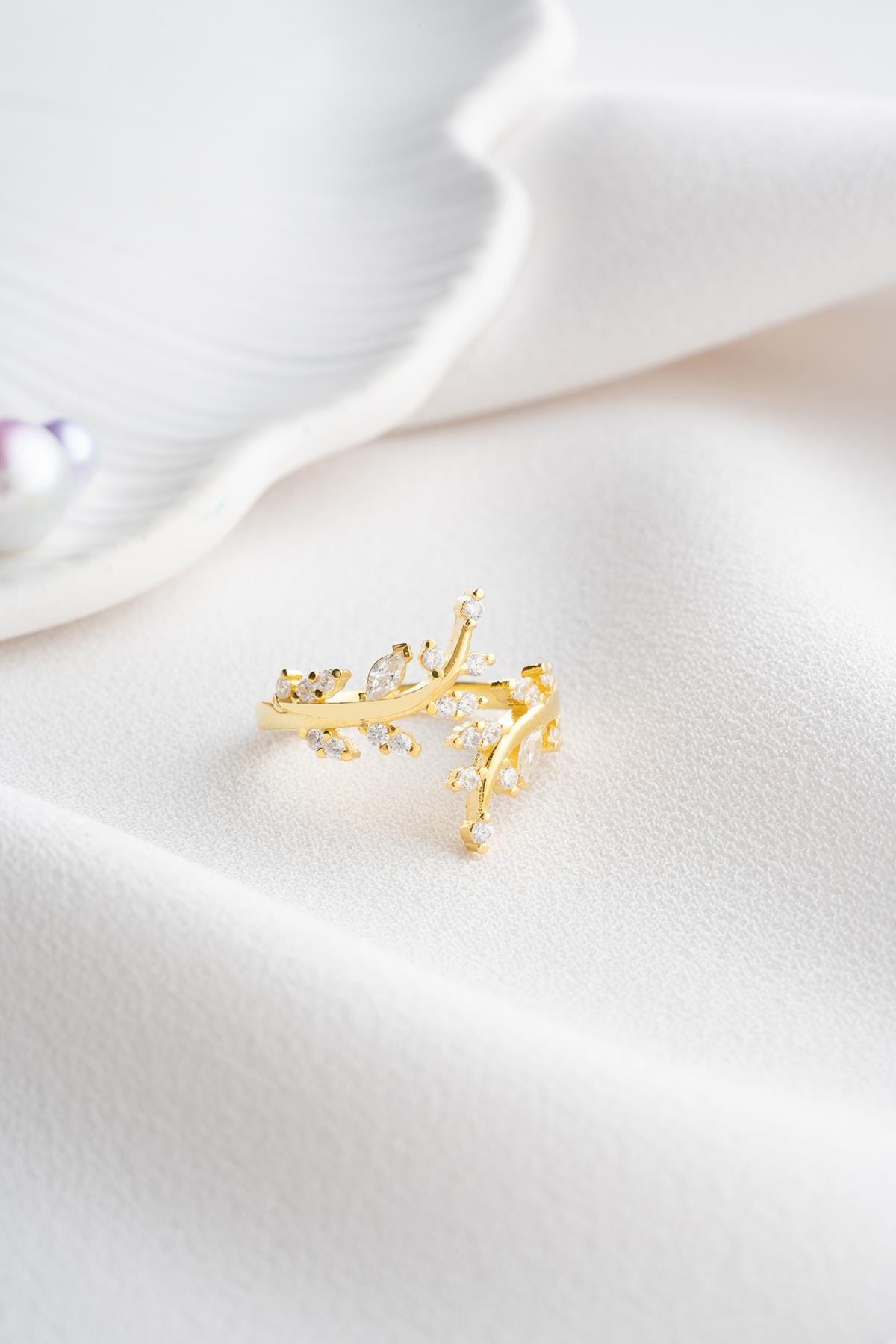 Gold Plated Olive Branch Ring, Zircon Leaf, Adjustable Sterling Silver (NRZ999202)