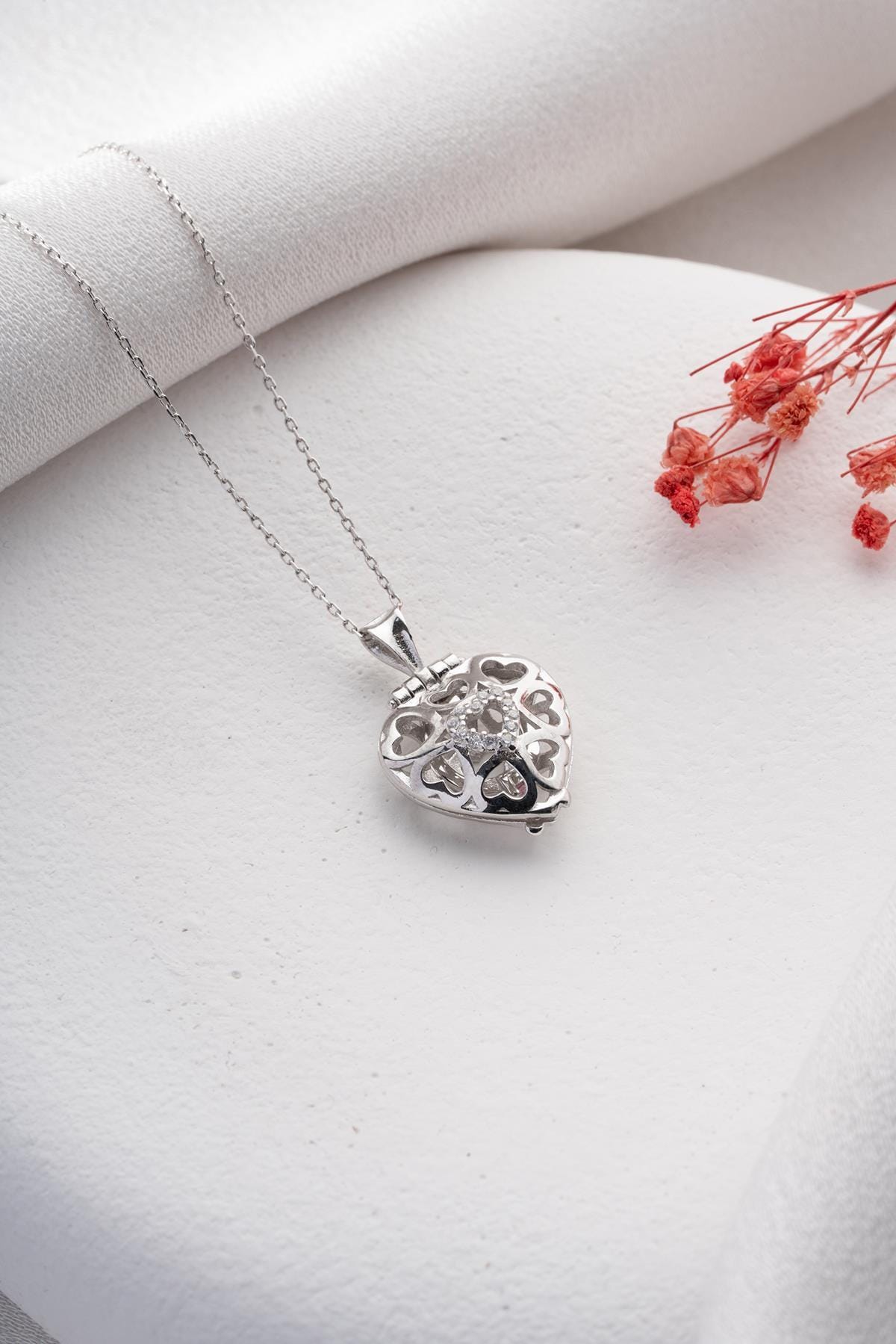 925 Sterling Silver Rhodium Heart Locket Necklace Zircon