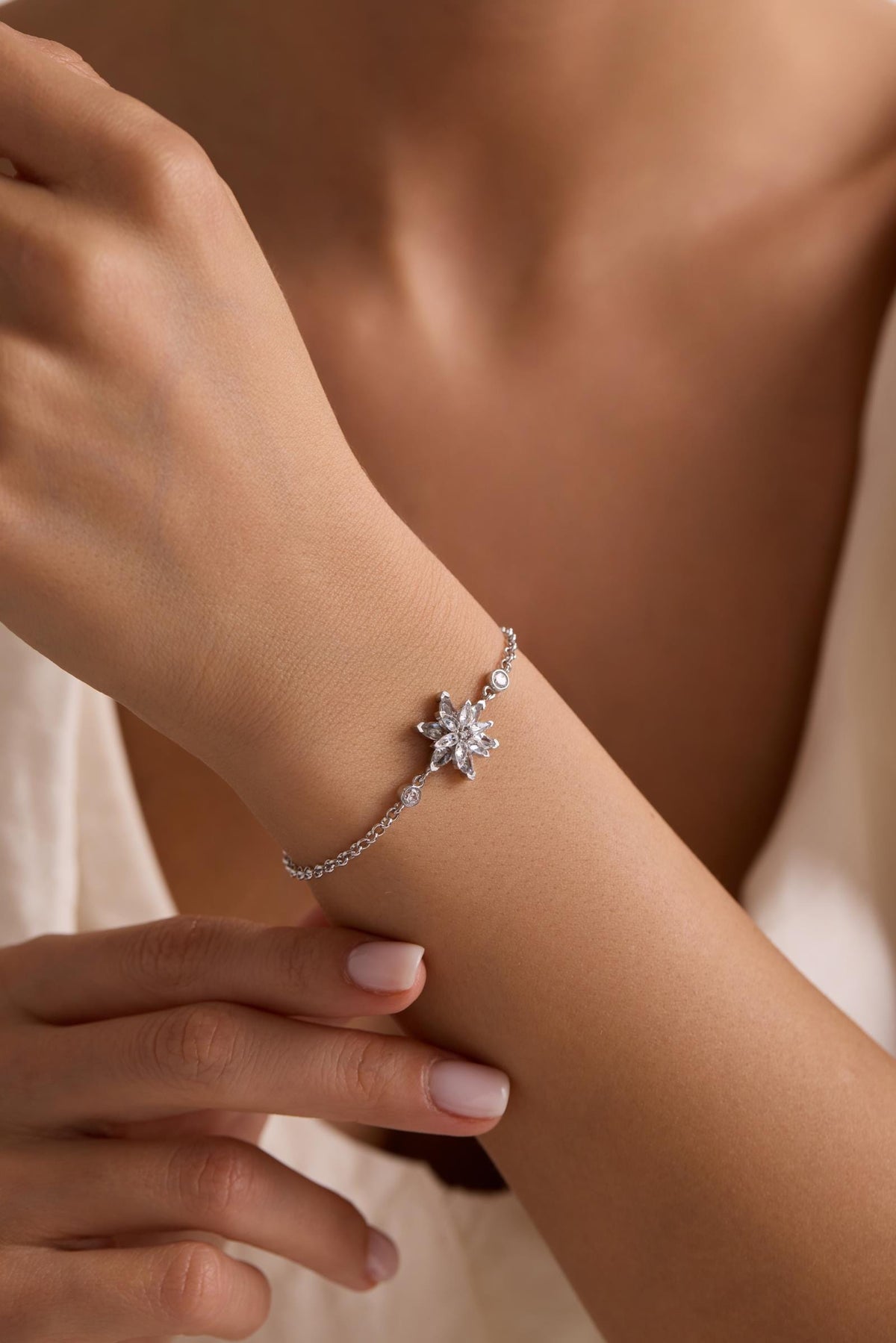 Lotus Flower Bracelet | 925 Sterling Silver Rhodium | White Zircon Floral | Gift