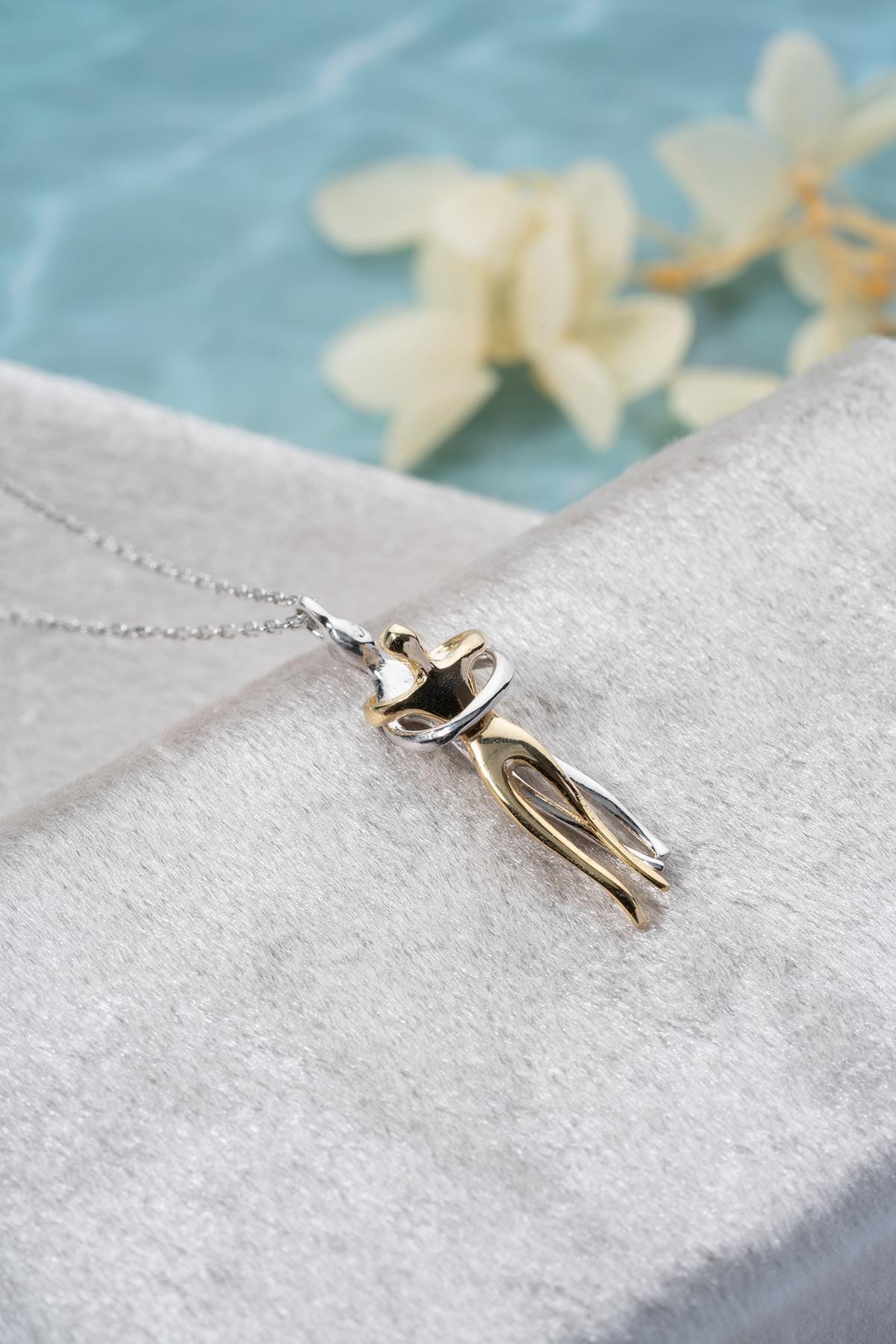 925 Sterling Silver Hug Necklace | Romantic Couple Pendant | Anniversary Gift