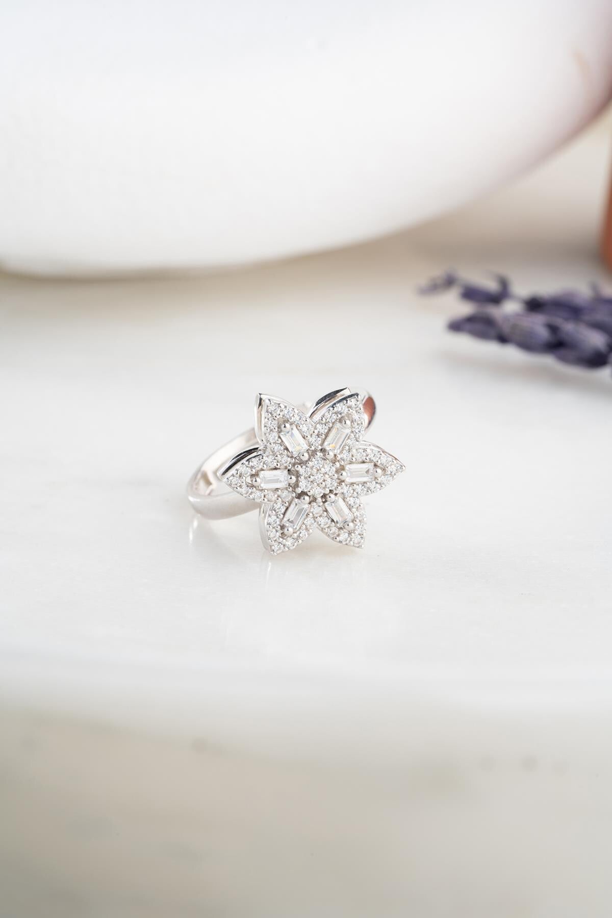 Adjustable Flower Spin Ring | 925 Sterling Silver Baguette Zircon