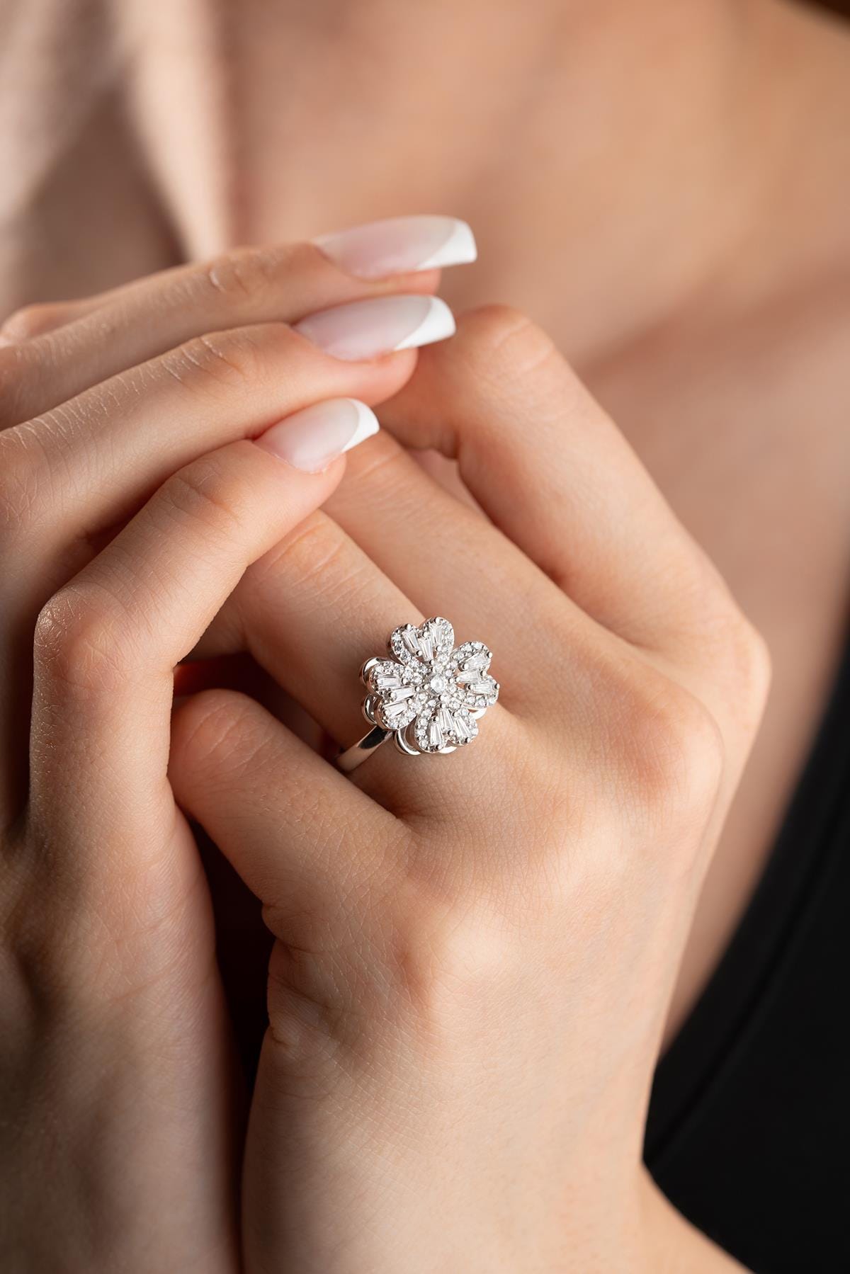 Adjustable Heart Clover Spin Ring | 925 Sterling Silver Zircon