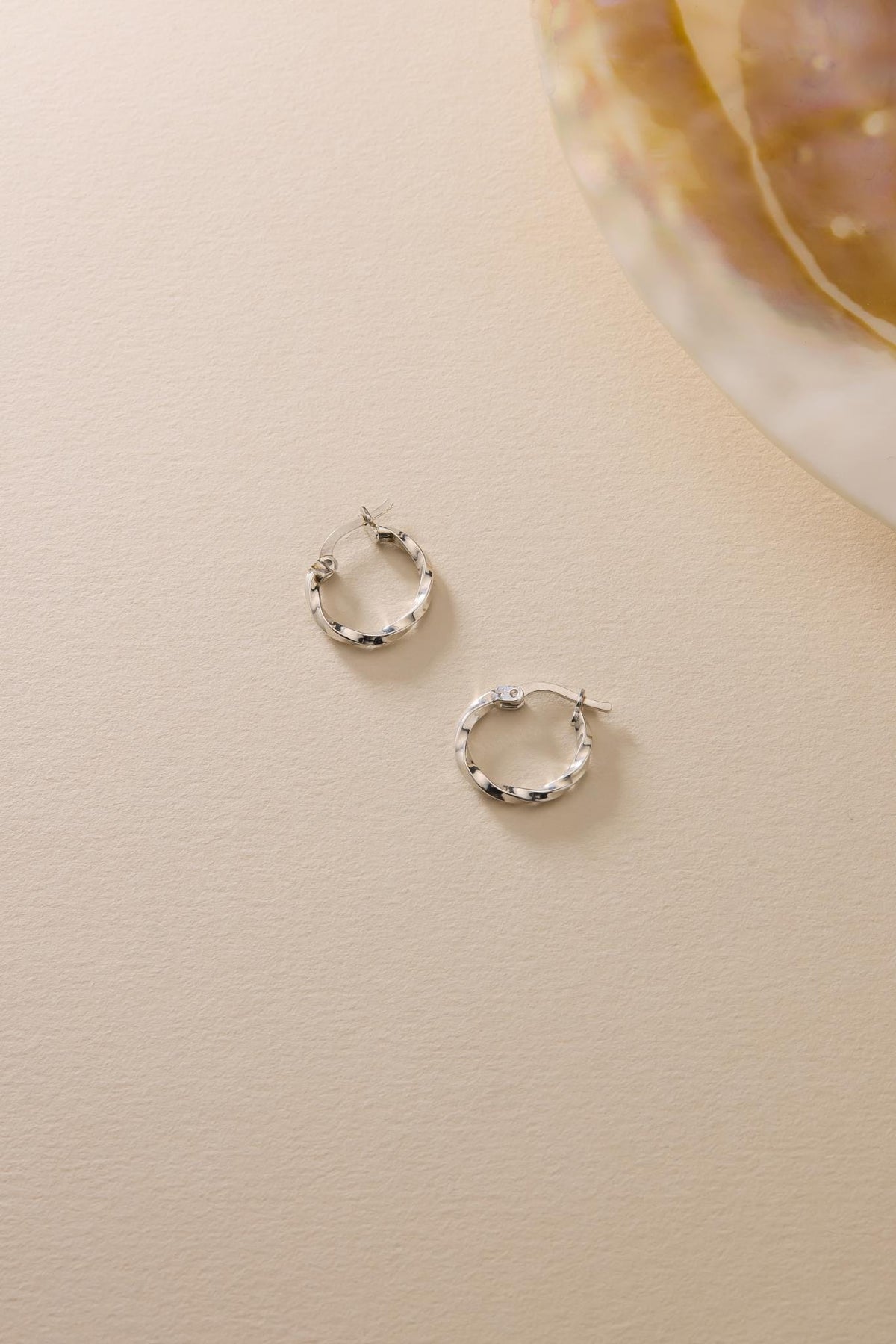 Twisted Hoop Earrings | 925 Sterling Silver Rhodium Plated Minimal 15mm Hoop