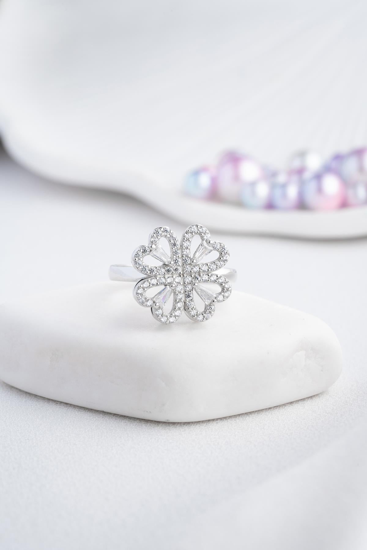Adjustable Clover Spin Ring | 925 Sterling Silver Zircon Heart Design