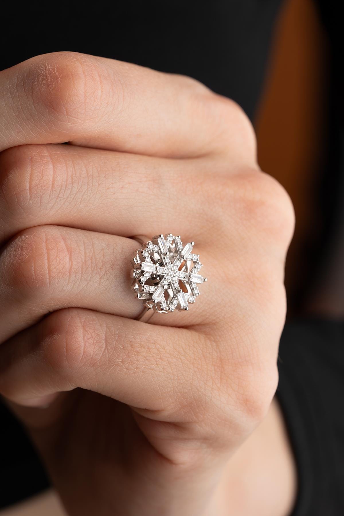 Adjustable Snowflake Spin Ring | 925 Sterling Silver Zircon